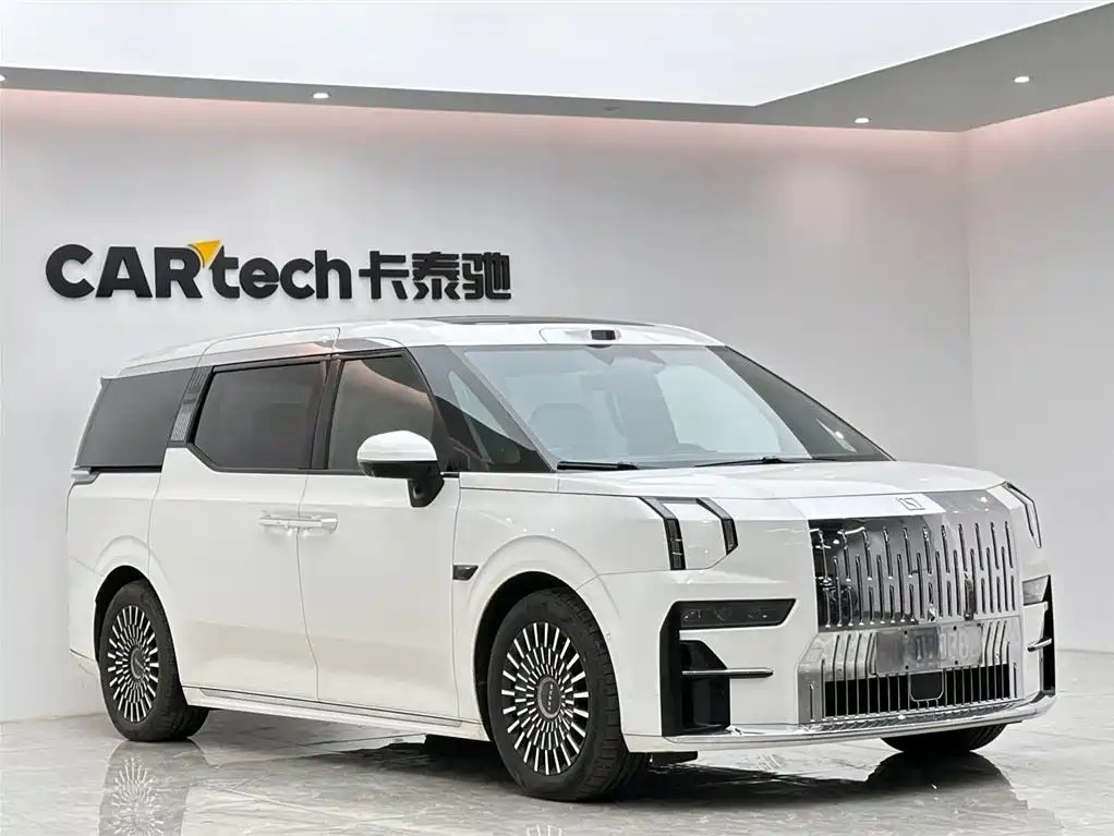Zeekr 009 2024 мест 108kWh