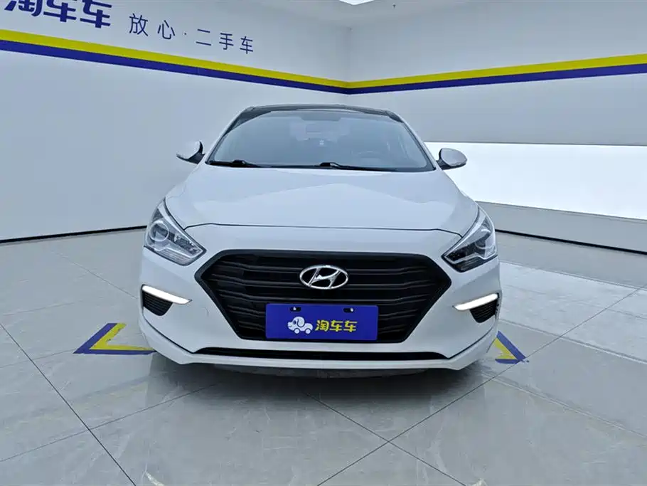Hyundai Mistra 2017 1.6T AT GLS V