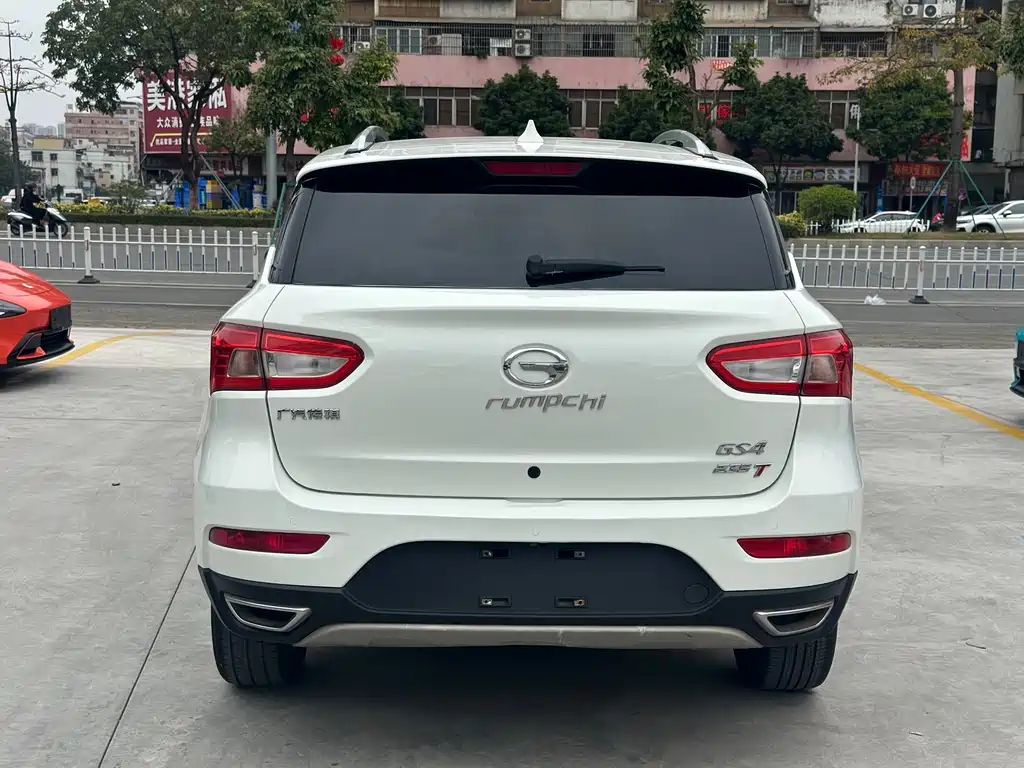 GAC TRUMPCHI GS4