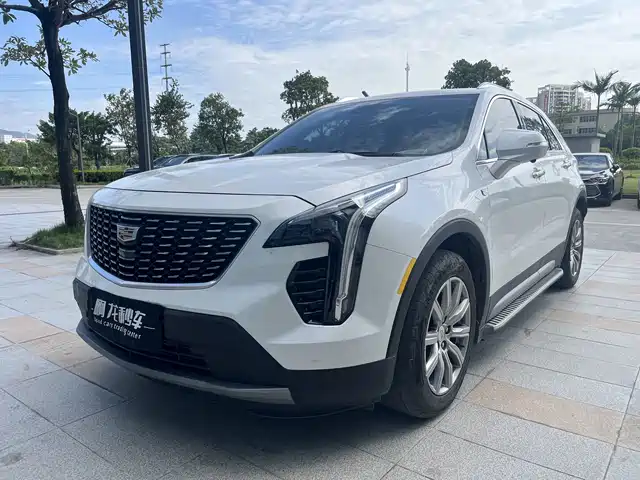 CADILLAC  XT4 2022