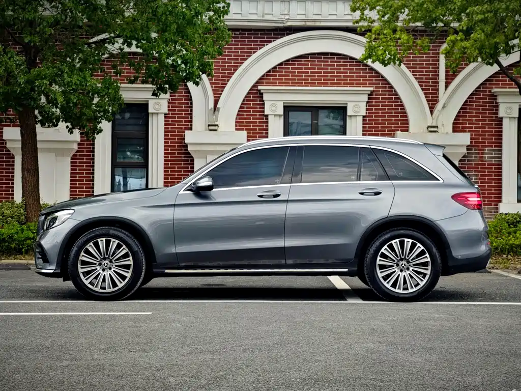 Mercedes-Benz GLC 2017 GLC 260 4MATIC