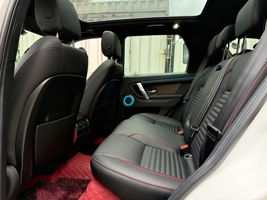 Land Rover Discovery Sport — миниатюра 10