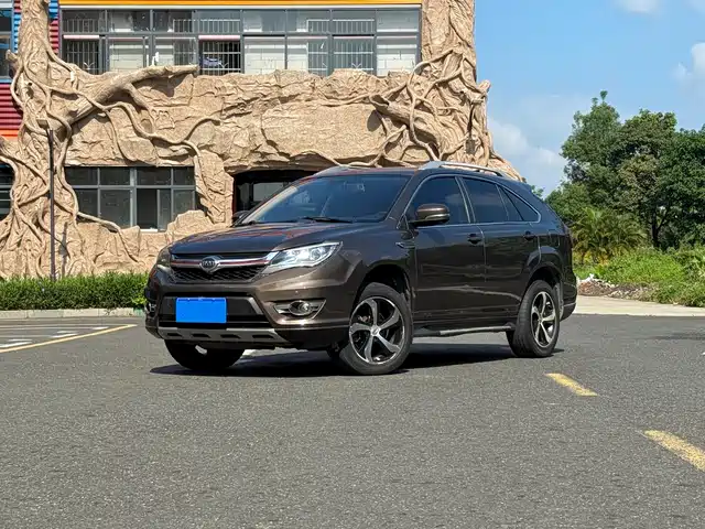 2017 BYD S7