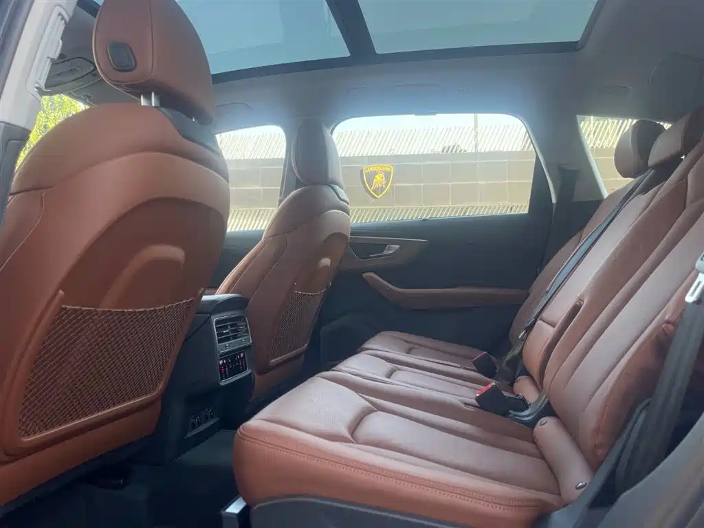 Audi Q7 2025 55 TFSI quattro S line Luxury