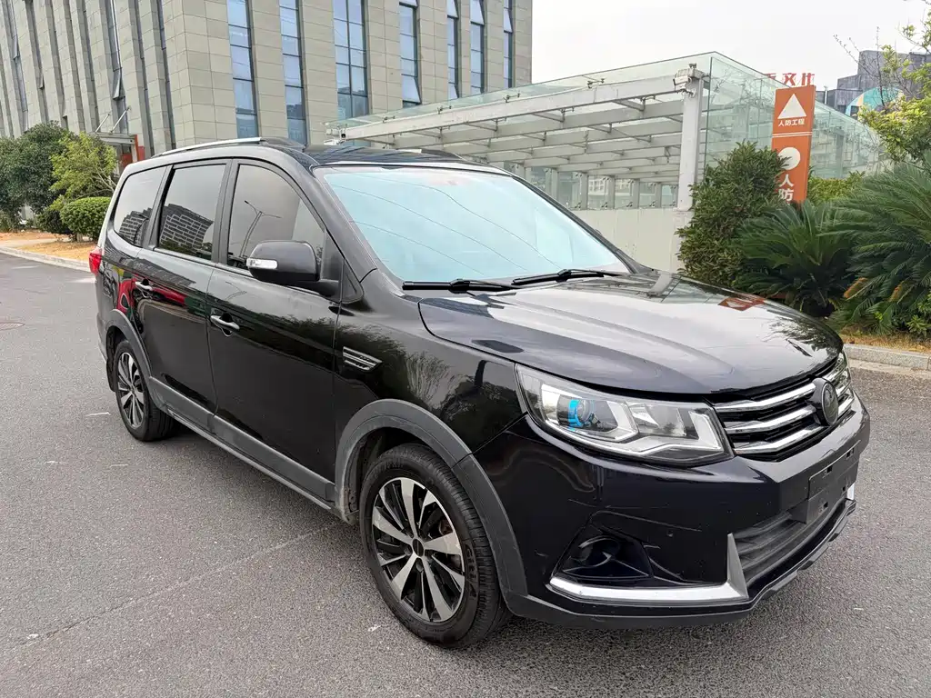Fengxing Fengxing SX6 — миниатюра 2