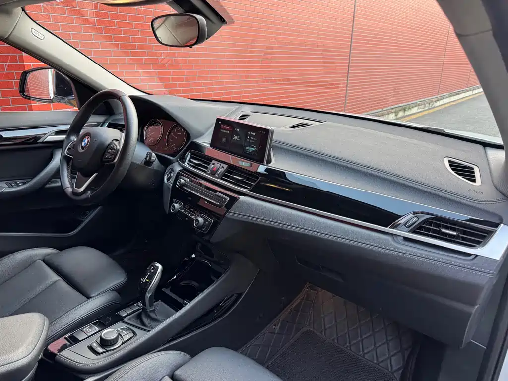 BMW X2 (Import) — миниатюра 14