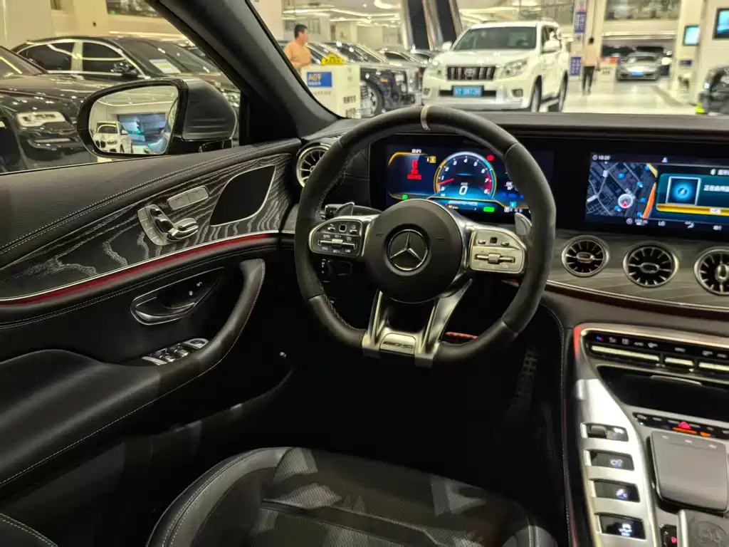 MERCEDES-BENZ AMG GT