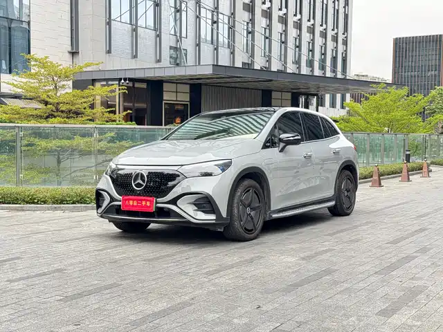 MERCEDES-BENZ EQE SUV 2025