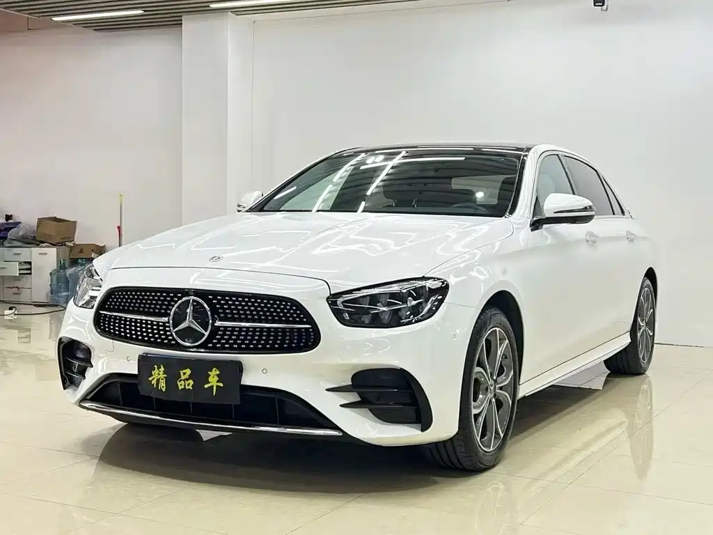 Mercedes-Benz E-Class 2022