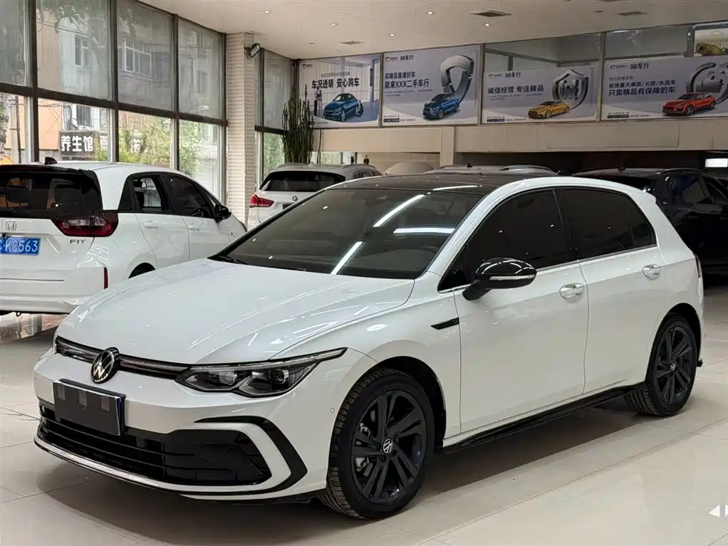 Volkswagen Golf 2022
