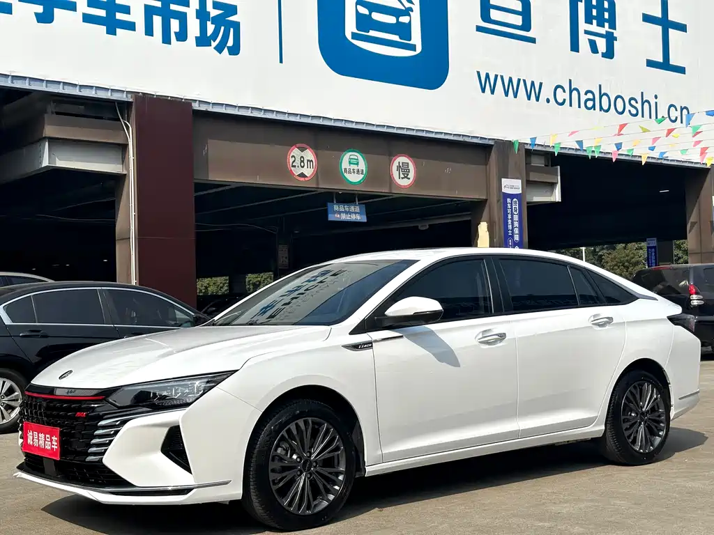 DONGFENG YI HYUN MAX