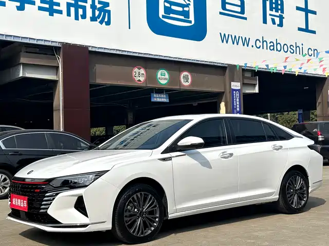 DONGFENG YI HYUN MAX