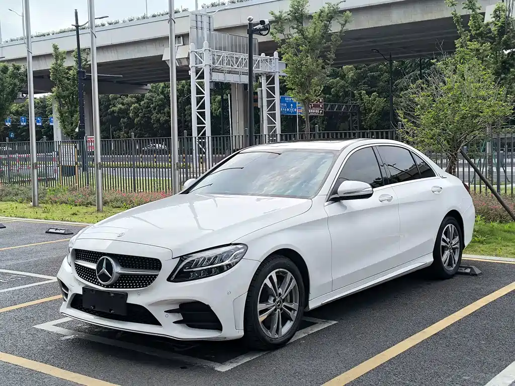 Mercedes-Benz C-Class 2020