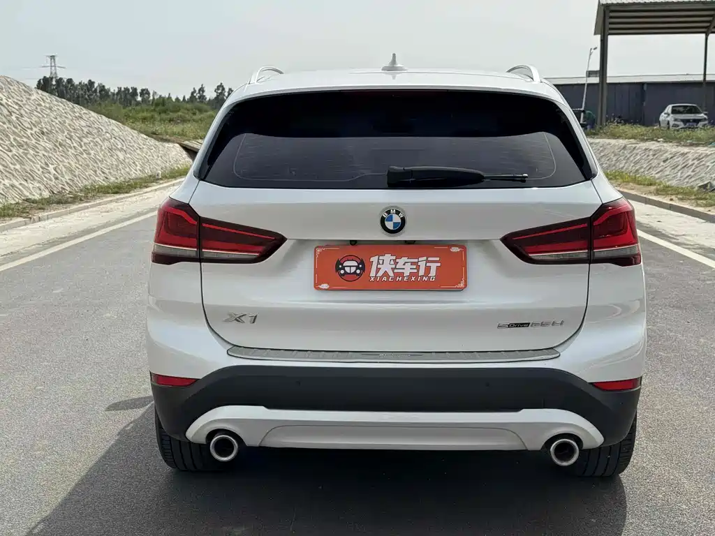 BMW  X1