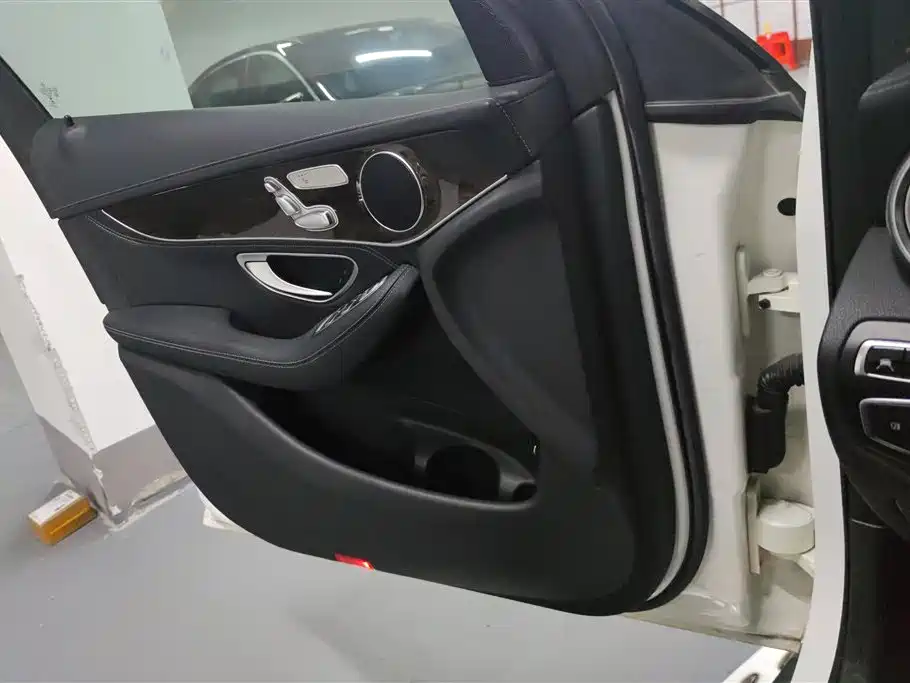 Mercedes-Benz GLC 2016 GLC 260 4MATIC Luxury