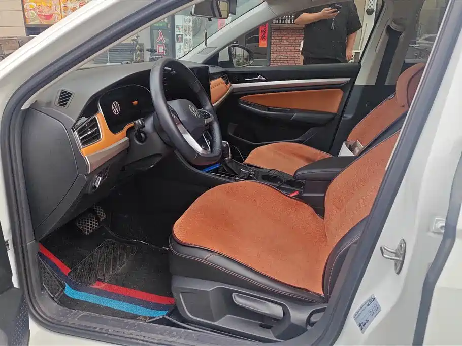 Volkswagen Bora 2024 200TSI DSG