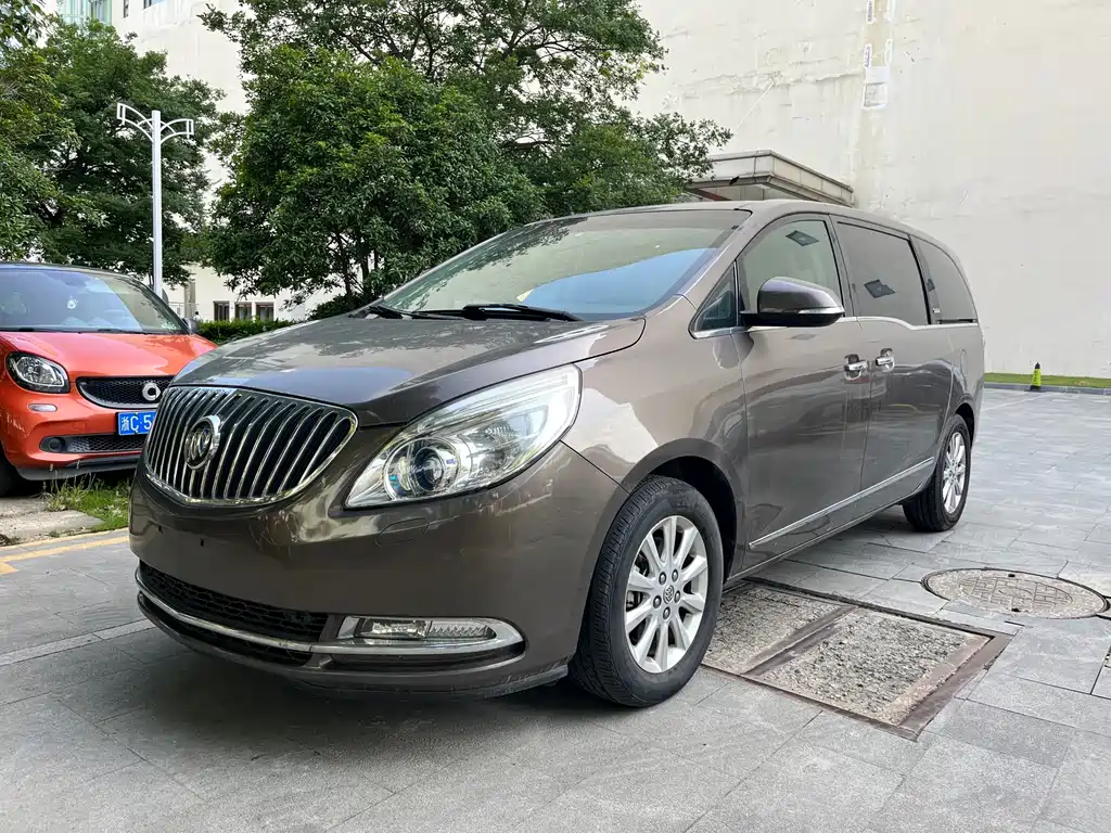 Buick GL8 2013