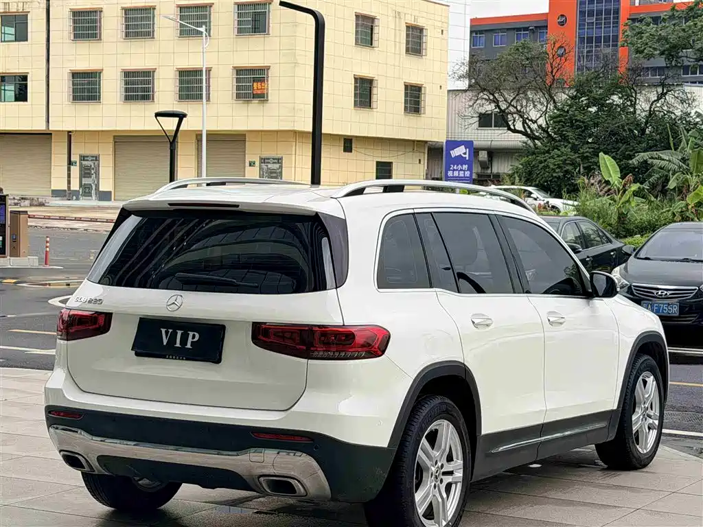 Mercedes-Benz GLB 2023 GLB 220