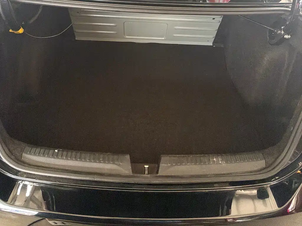 Volkswagen Jetta Quality Value Edition 1.6L Manual Comfort Type, фото 12