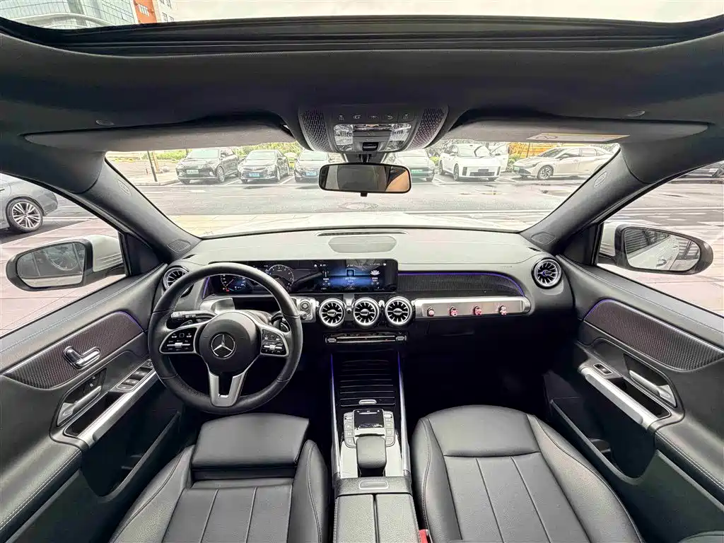 Mercedes-Benz GLB 2023 GLB 220