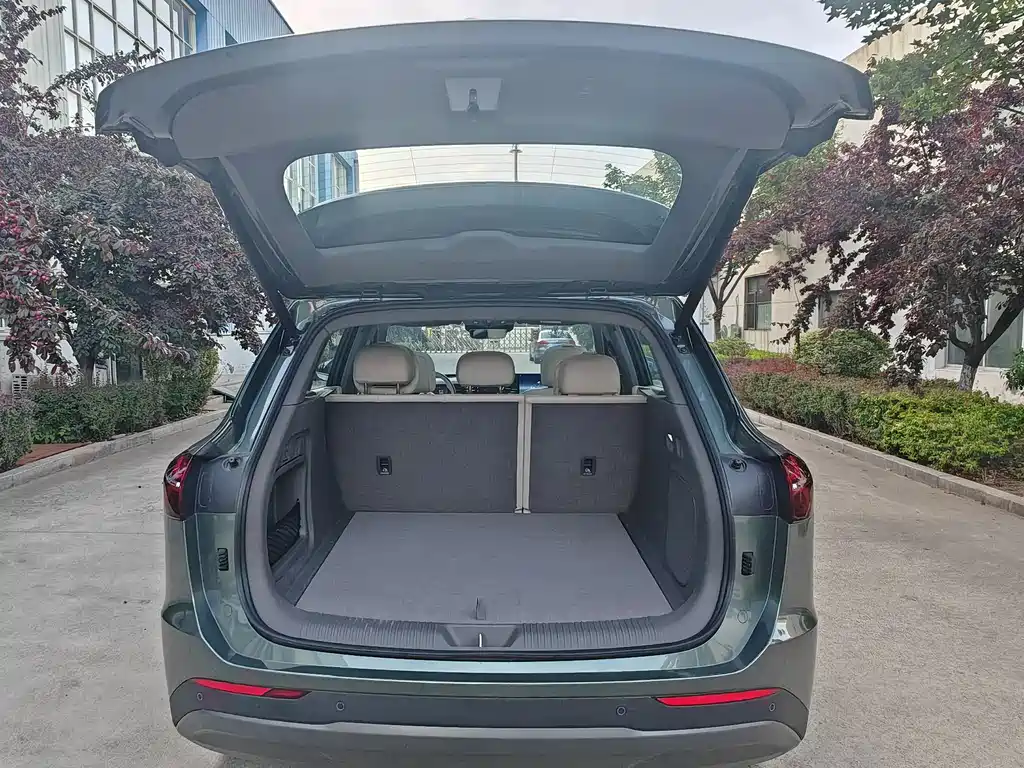 Hongqi HS6 PHEV 240 Smart Hybrid Edition, фото 16