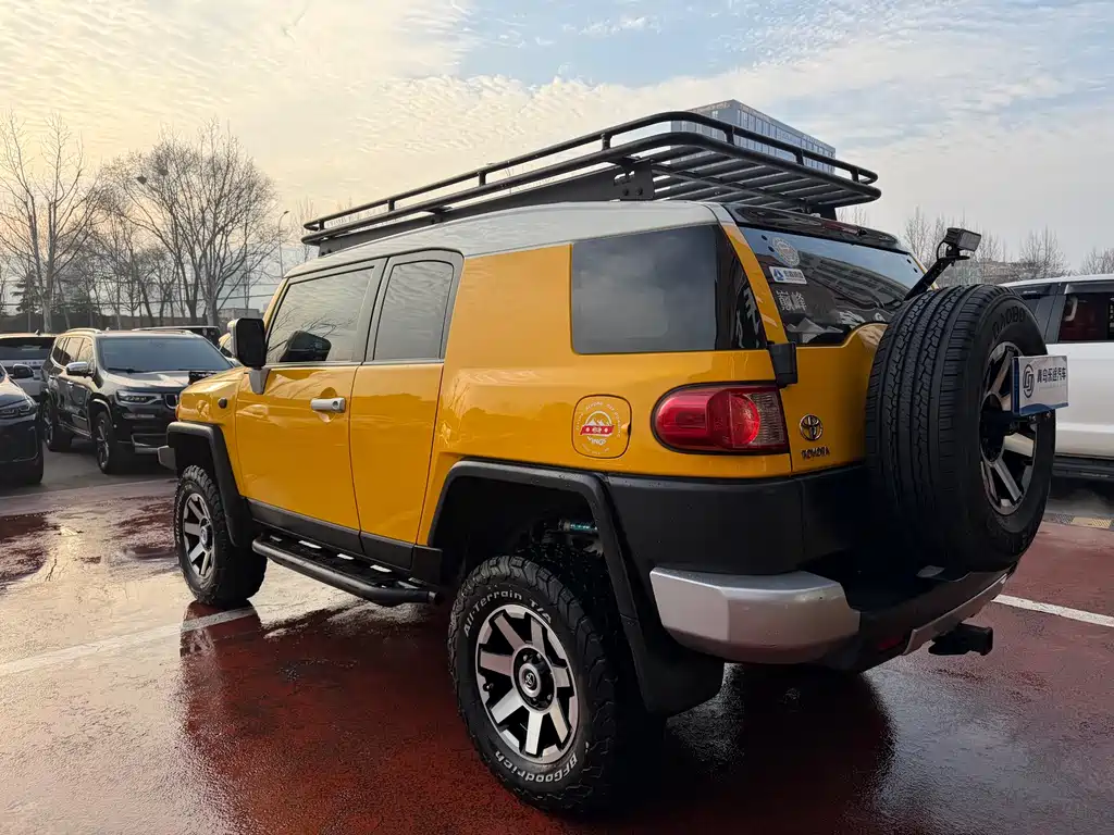 Toyota FJ Cruiser FJ 2017 4.0L AT