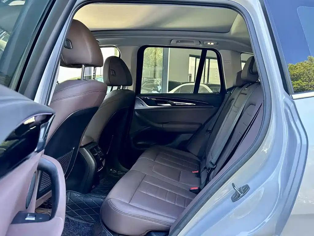 BMW X3 — миниатюра 6