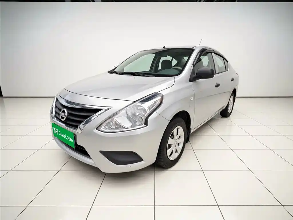 Nissan Sunny 2014