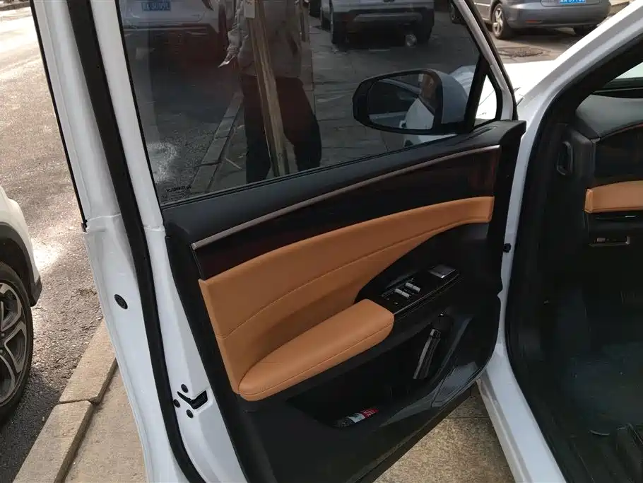 GEELY GALAXY GALAXY L7