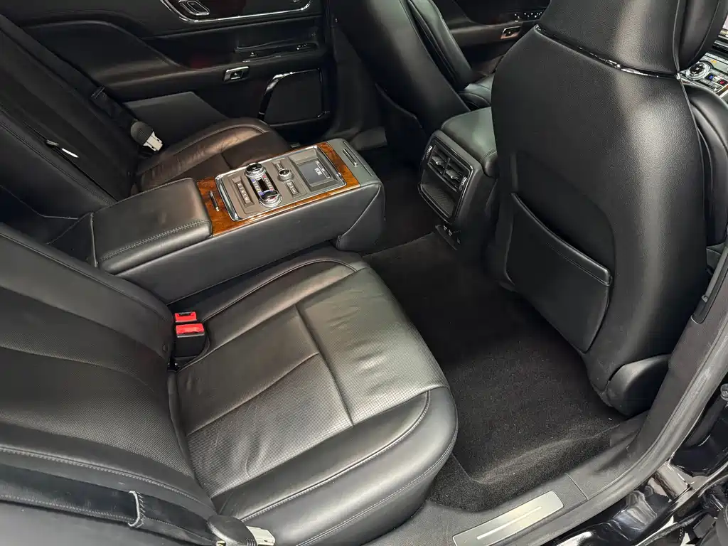Lincoln Continental — миниатюра 18