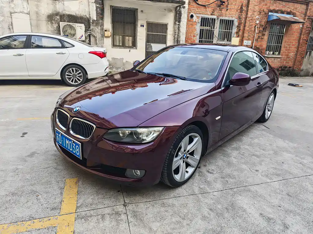BMW 3 Series (Import) 2009