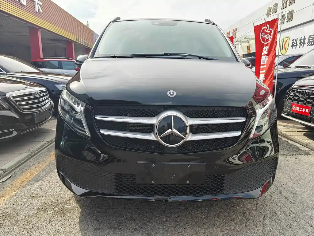 MERCEDES-BENZ V CLASS