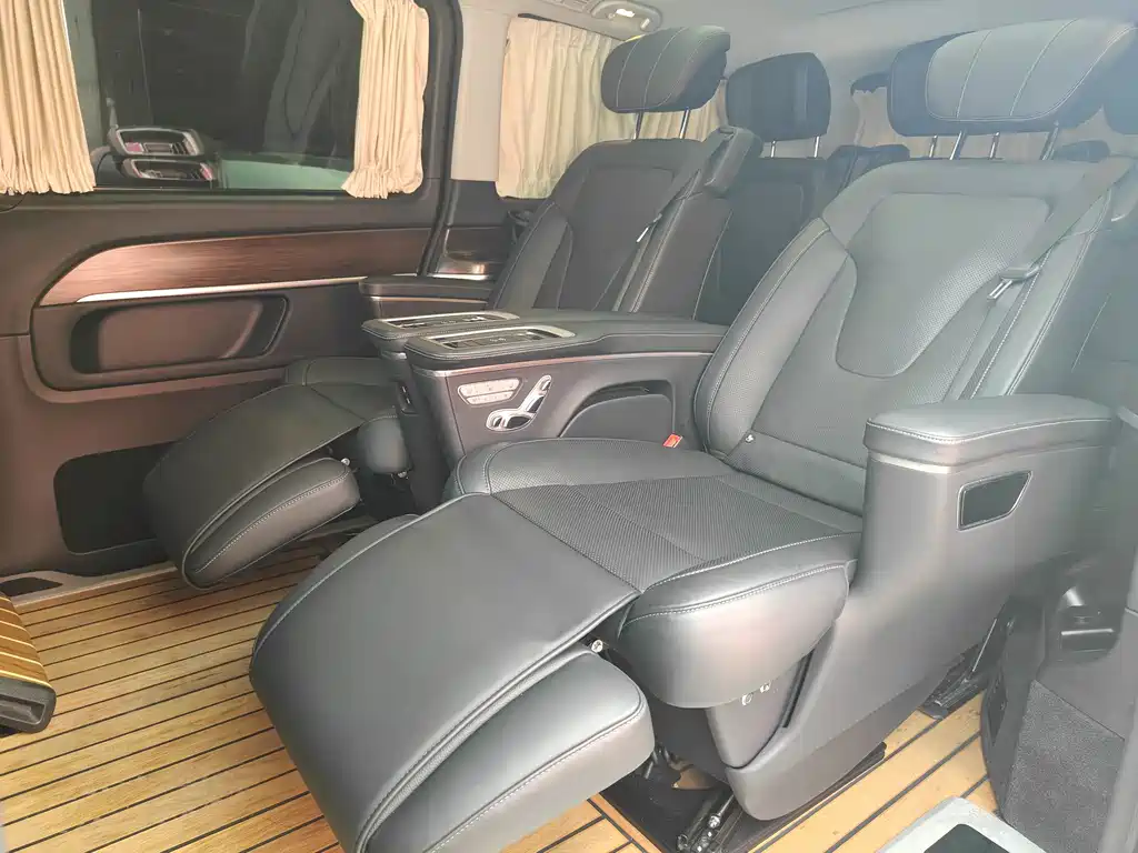 MERCEDES-BENZ V CLASS