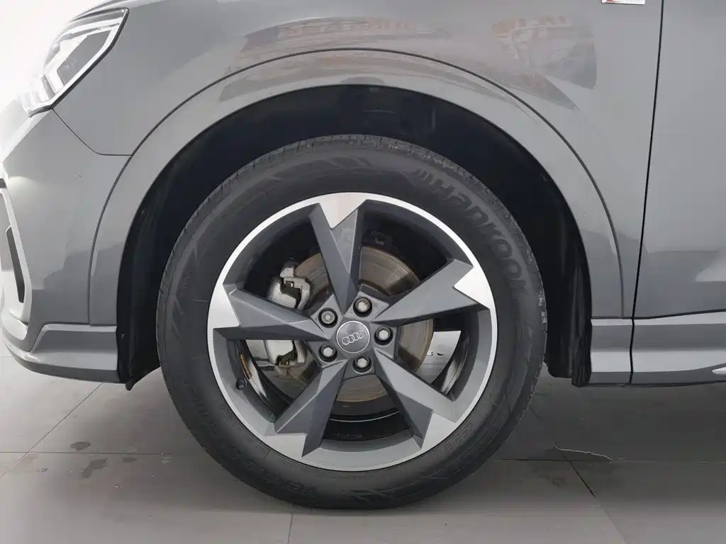 Audi Q3 — фотографии объявления, Фото 17