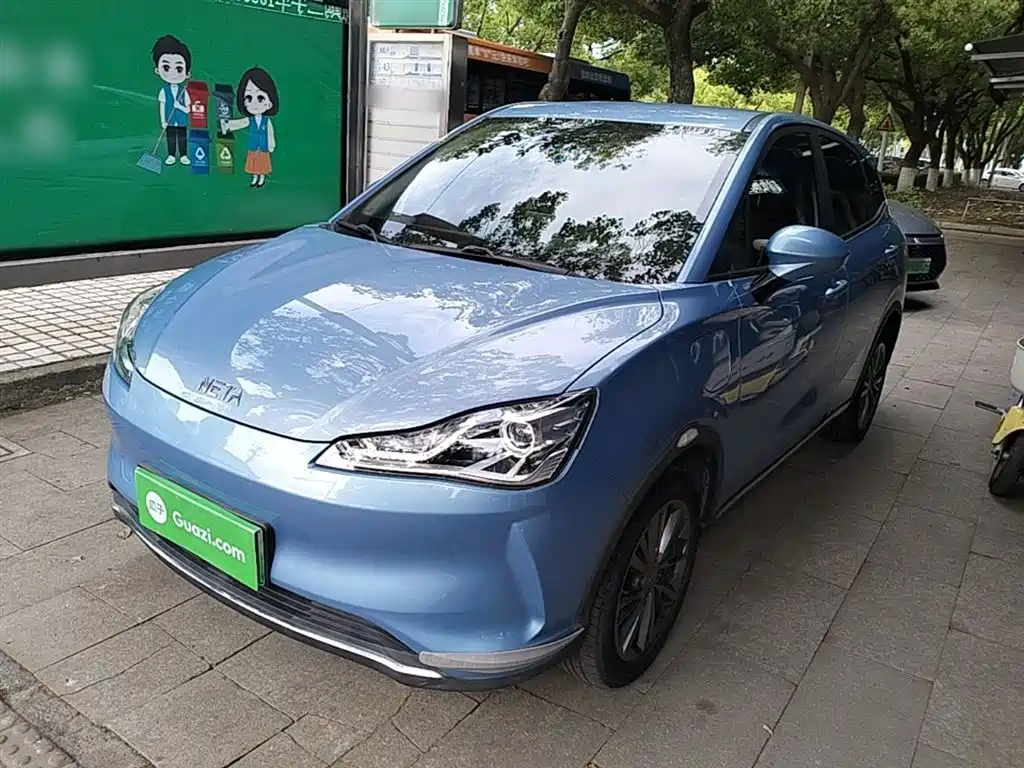 Neta Neta V 2022