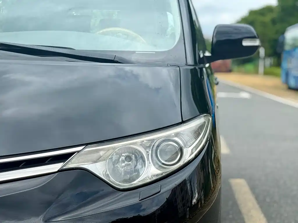 Toyota Previa — миниатюра 4