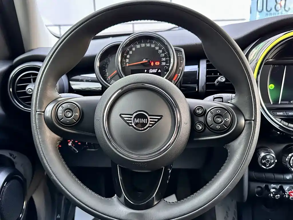 MINI Mini — миниатюра 10