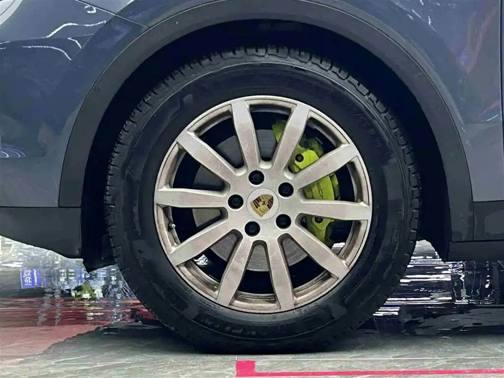 PORSCHE CAYENNE NEW ENERGY
