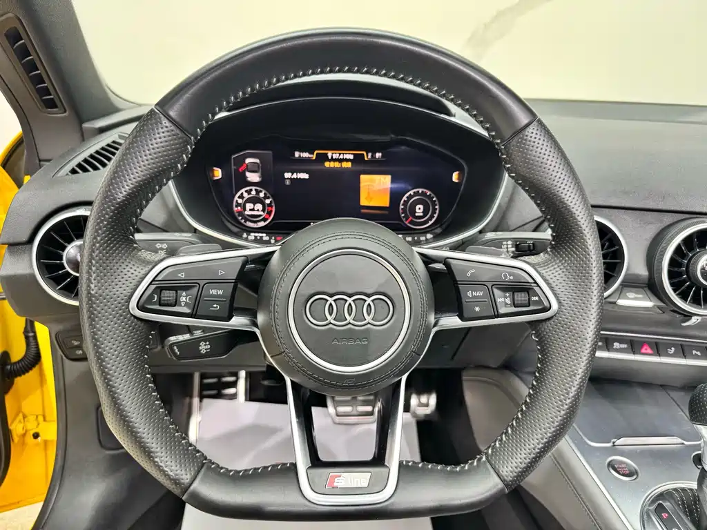 Audi TT — миниатюра 9