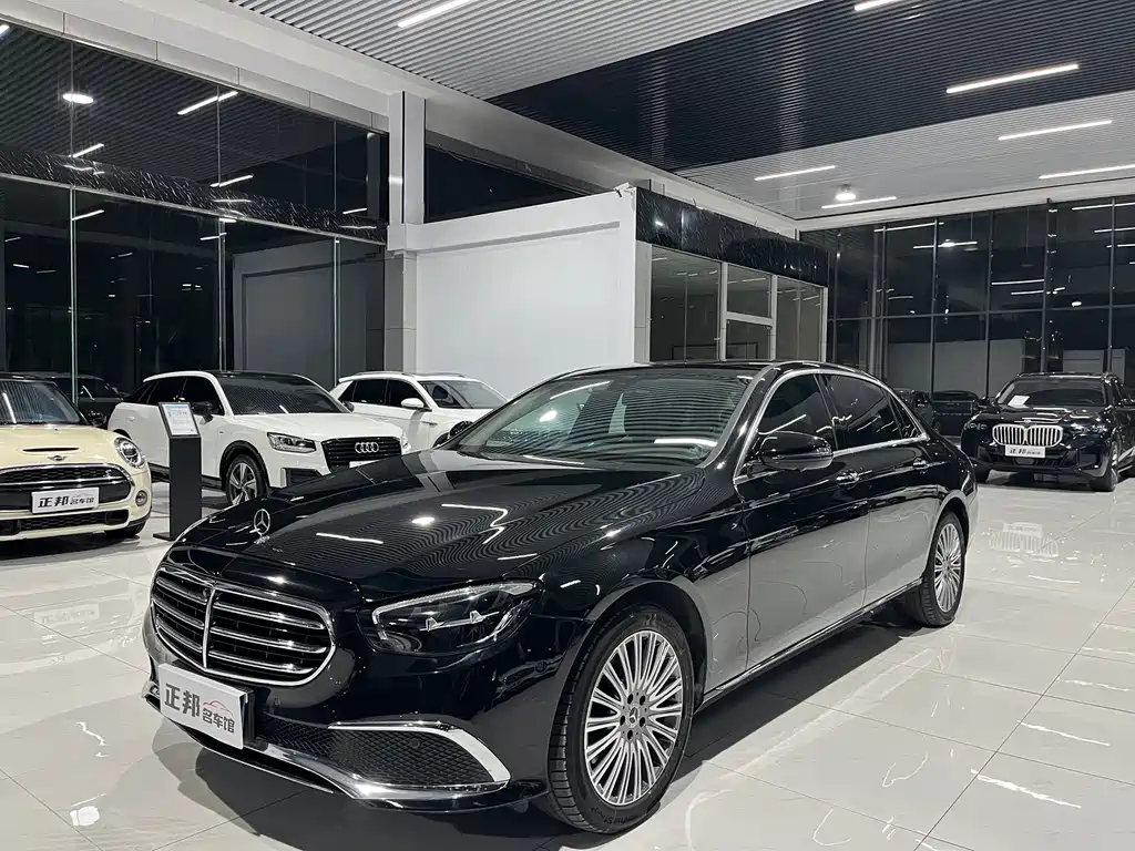 Mercedes-Benz E-Class 2022