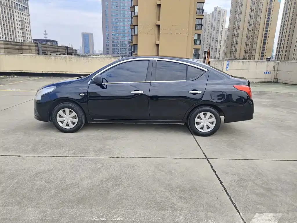 Nissan Sunny — миниатюра 3