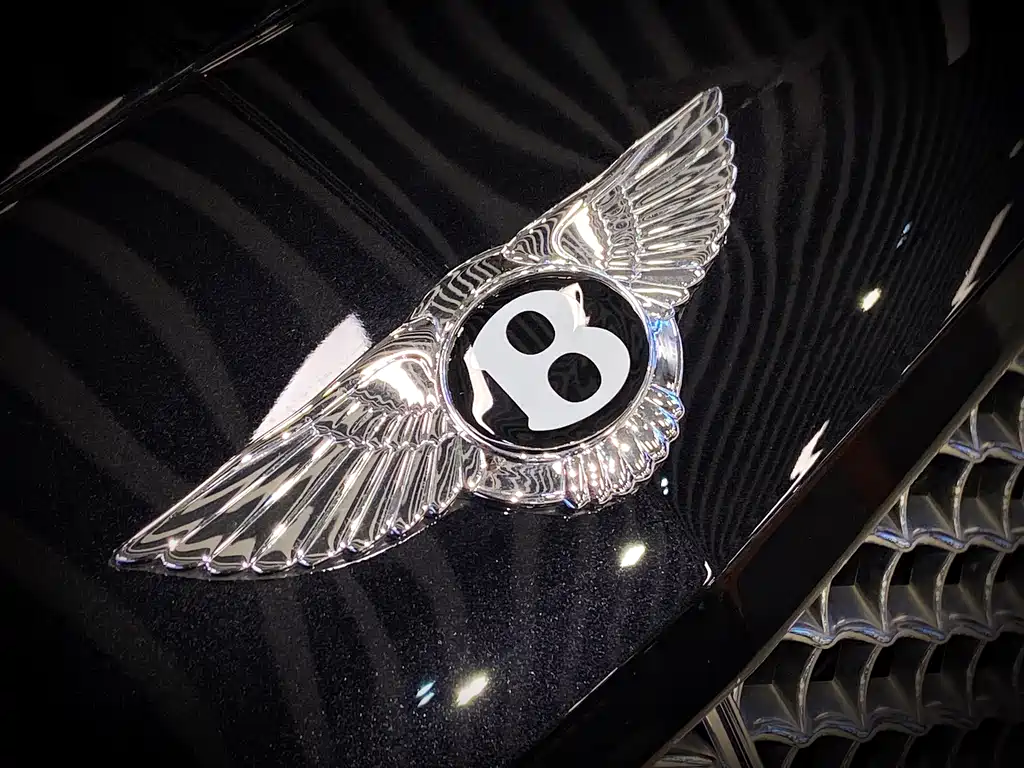 Bentley Flying Spur 2010 6.0T мест