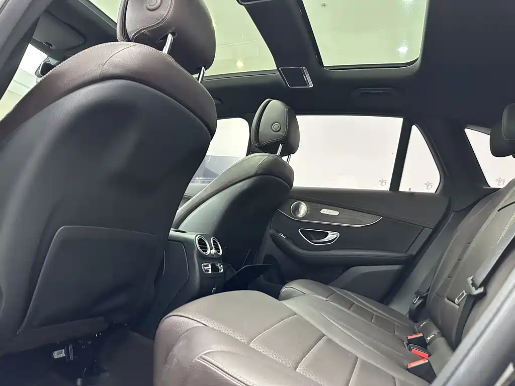 Mercedes-Benz GLC — миниатюра 14
