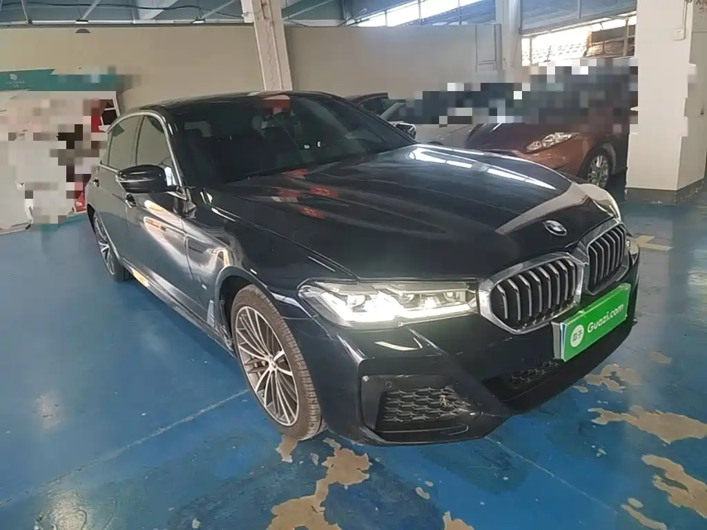 BMW 5 Series — миниатюра 4