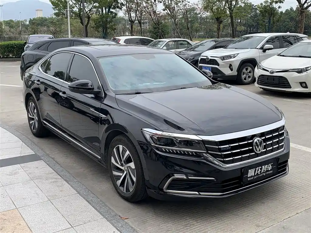 VOLKSWAGEN PASSAT NEW ENERGY