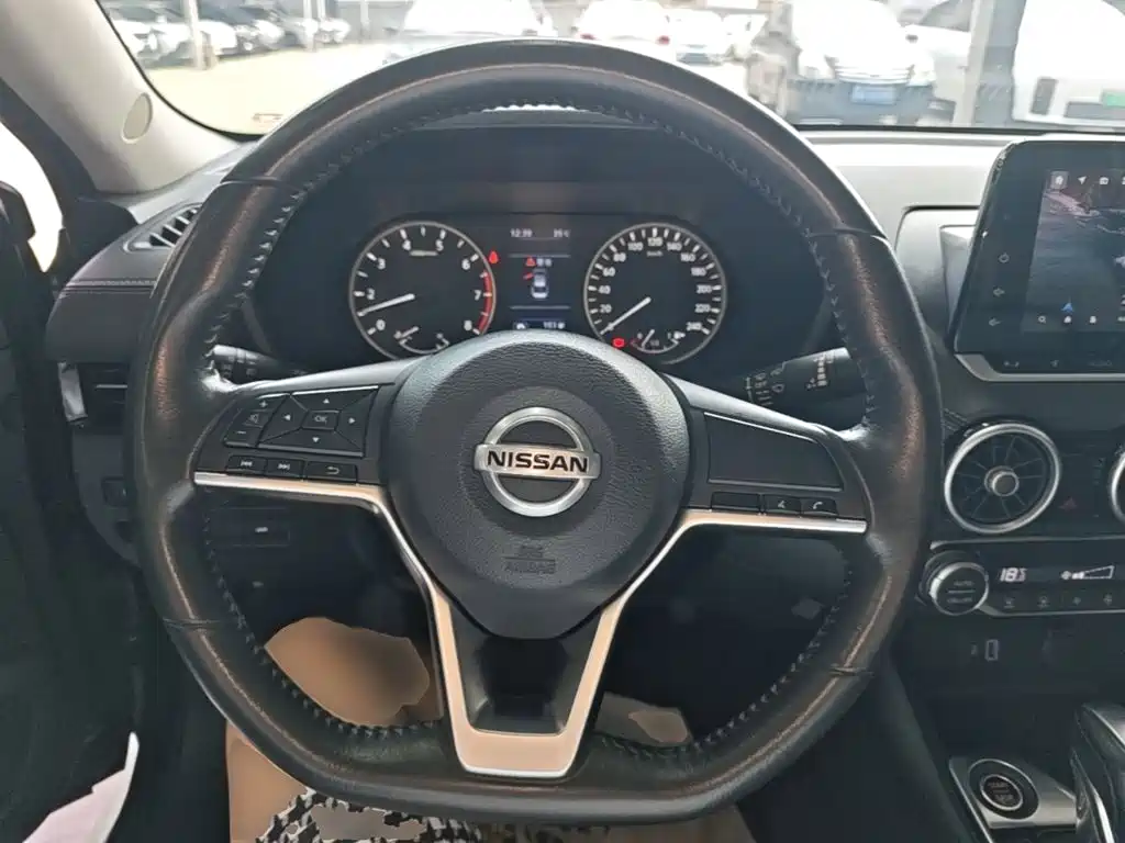 Nissan Sylphy — миниатюра 11