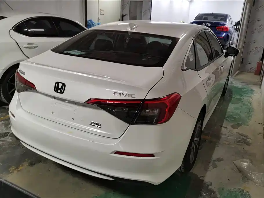 Honda Civic 2023 240TURBO CVT