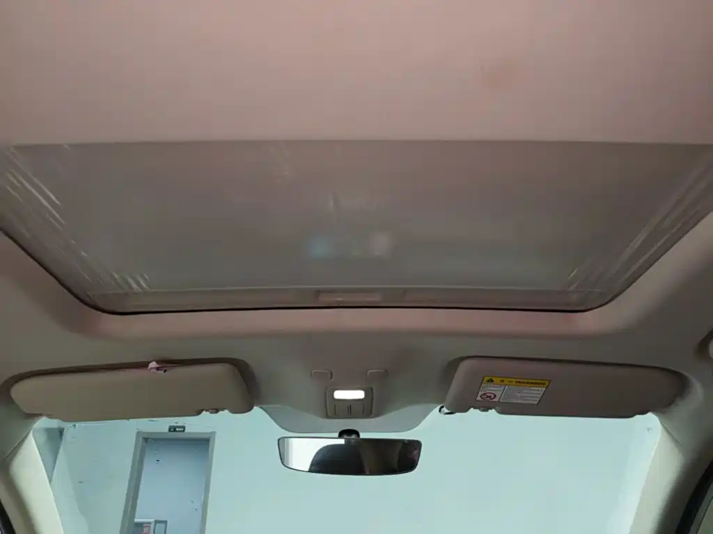 Roewe D6 — миниатюра 18