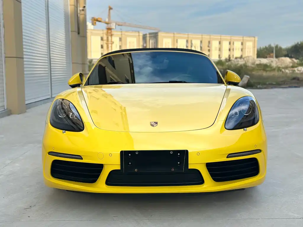 PORSCHE 718