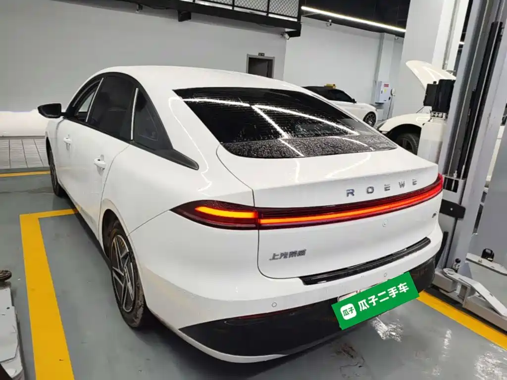 Roewe D6 — миниатюра 5